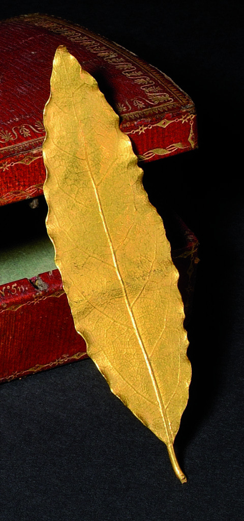 feuille-or-osenat-couronne-napoléon-sacre-encheres-fontainebleau Feuille ord couronne Napoléon sacre Osenat enchères Fontainebleau